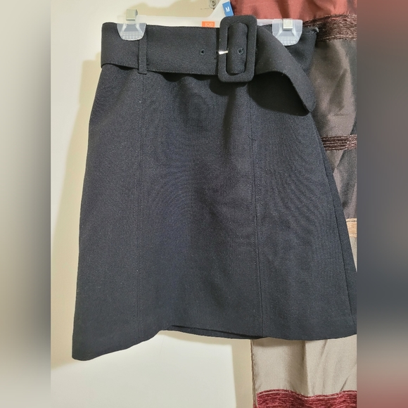 (Used) H&M Black Skirt US 0 - Picture 1 of 1